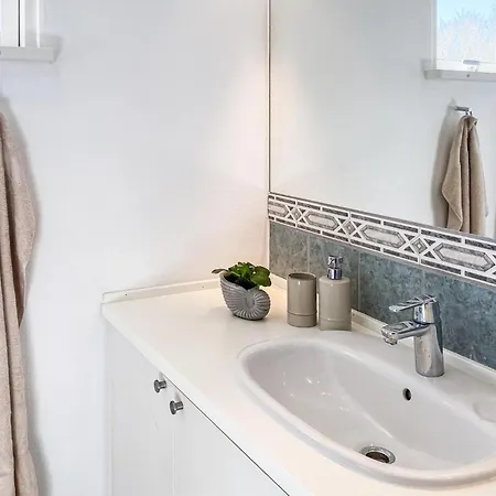 2 Bedroom In Græsted