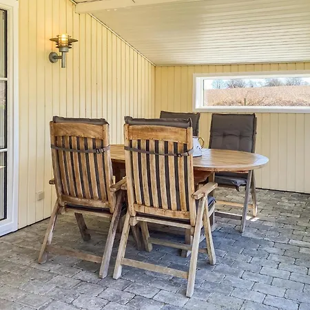 بيت للعطل 2 Bedroom In